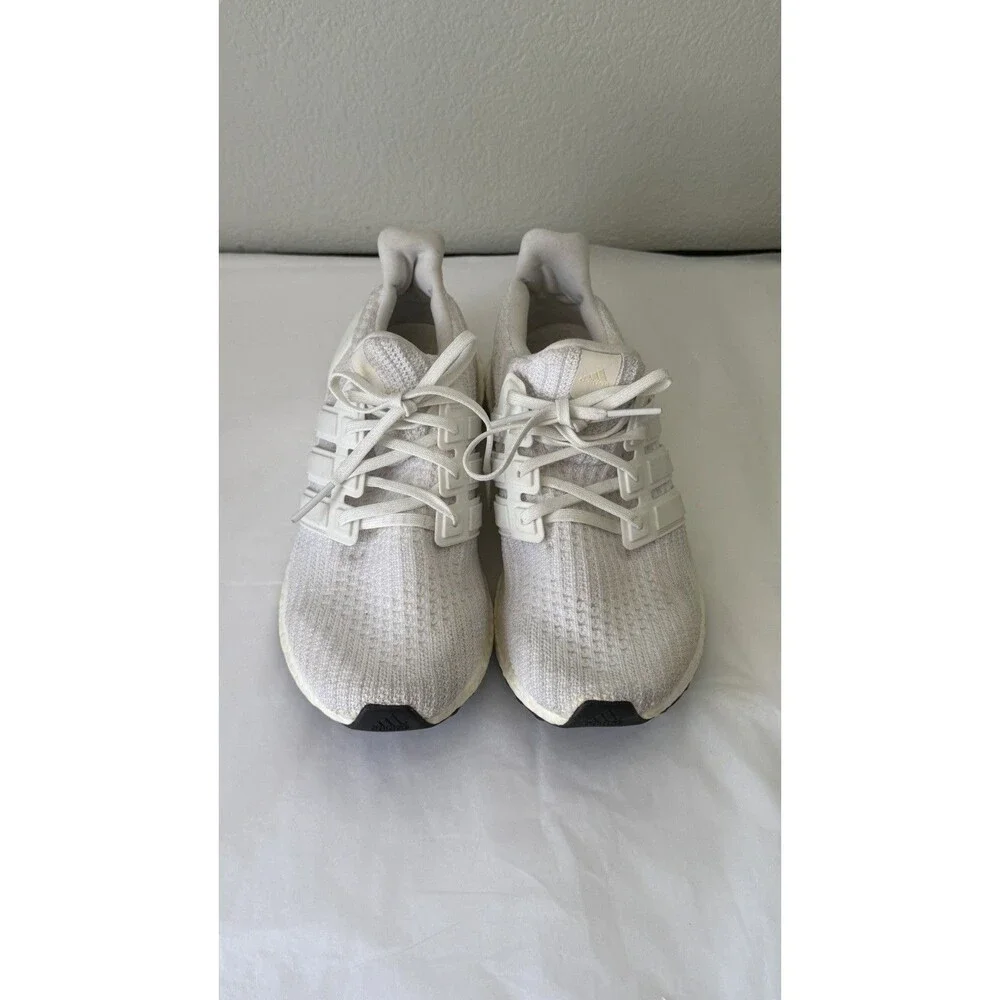 Adidas UltraBoost Men’s  Triple White Running Shoes Sneakers Size 7.5 US BB6168